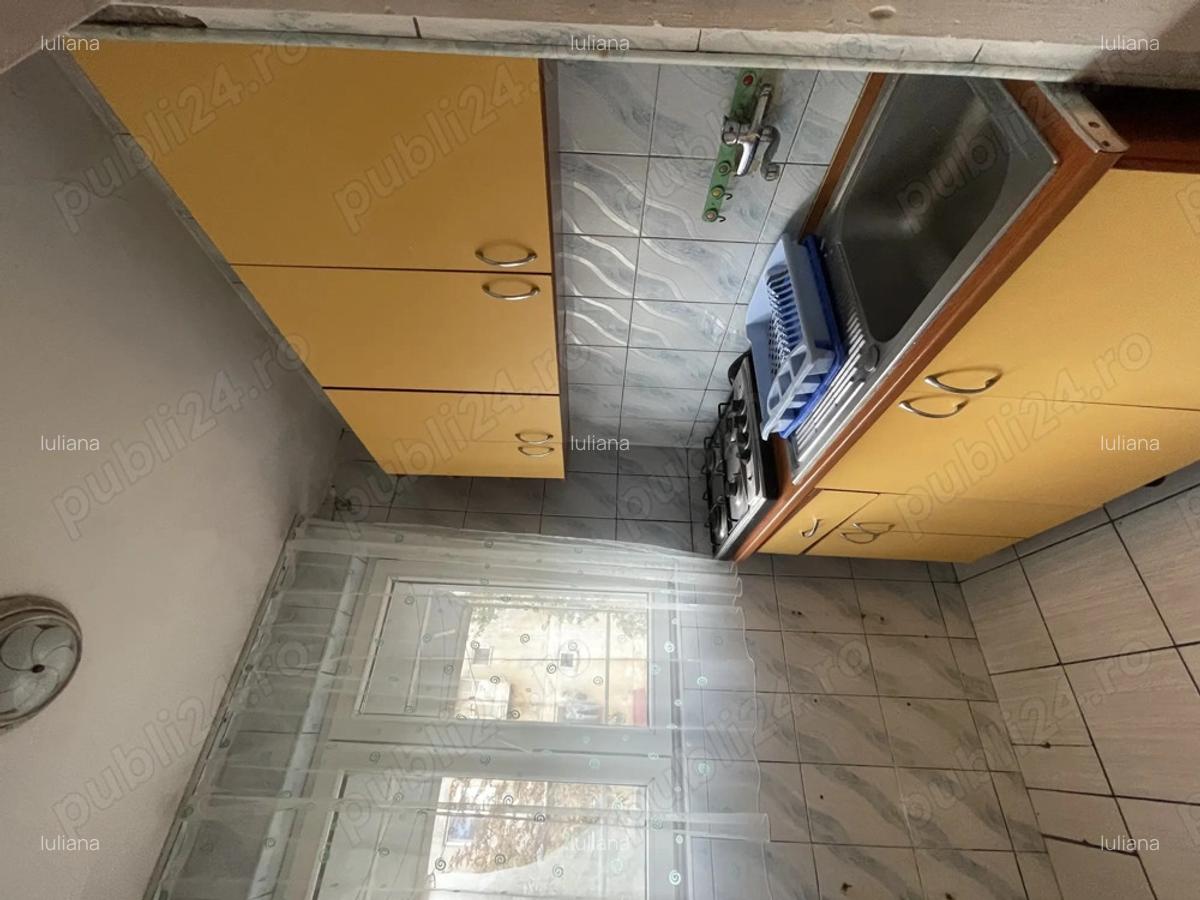 Proprietarul vand garsoniera in zona Pia?a Rahova , sect 5 - 8