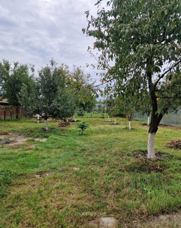 Tautii de Sus, casa caramida,7,5 ari teren - 2