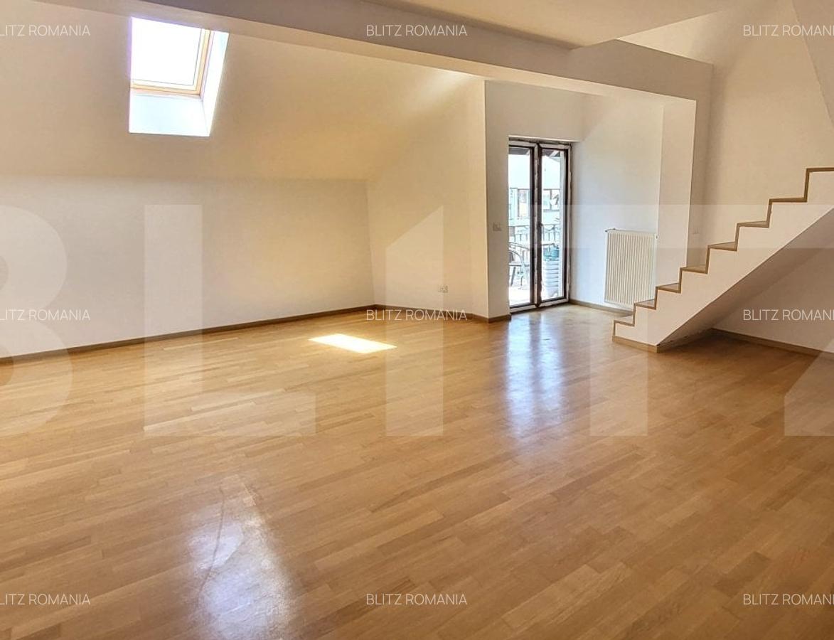 De vanzare apartament cu 3 camere foarte spatios! - 8