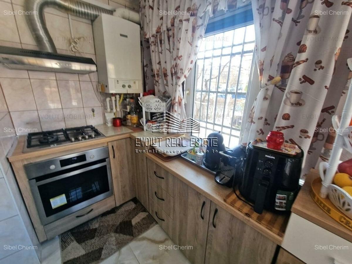 Apartament 3 camere de vanzare decomandat Inel 2 - 13