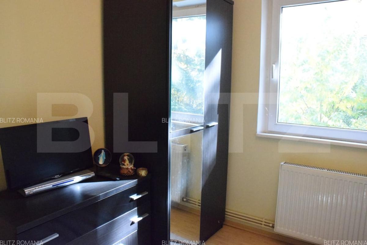 Apartament cu 3 camere, semidecomandat, la etaj intermediar, zona Astra - 14