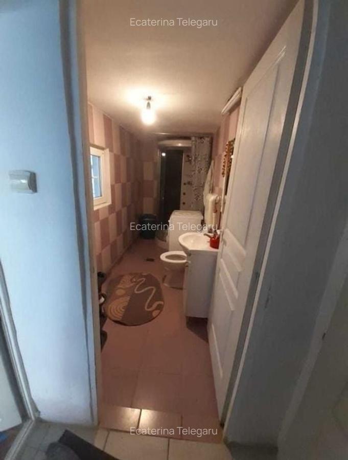 Casa la curte, intre statia de metrou Dristor si parcul IOR - 4
