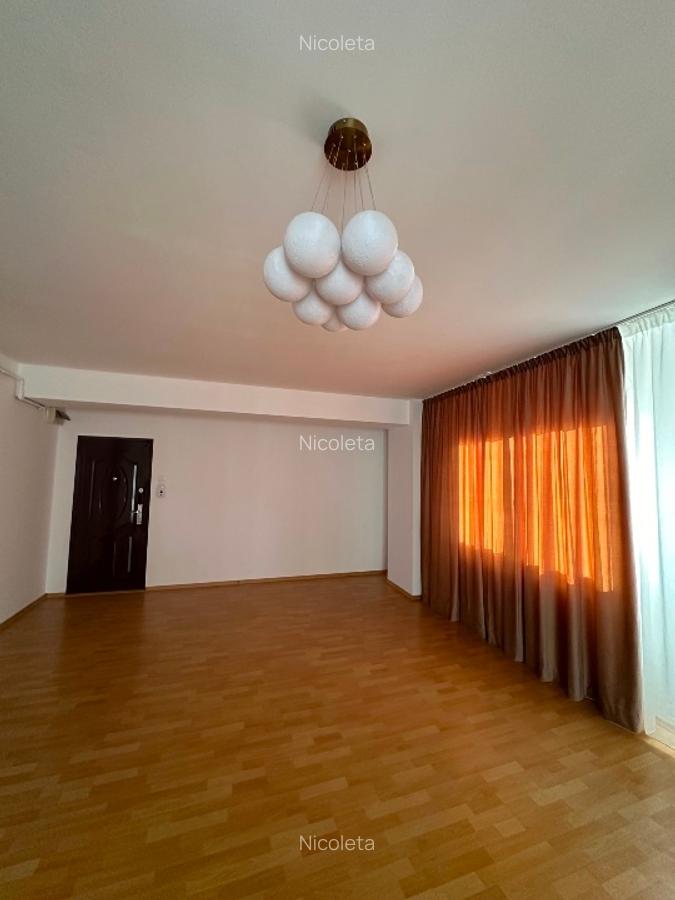 Proprietar , vând Ap 3 cam , decom , 110 mp Constr , Lujerului - 3