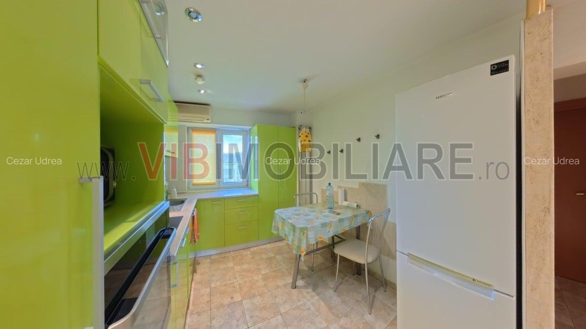 Apartament 3 camere - Sf Vineri - 3