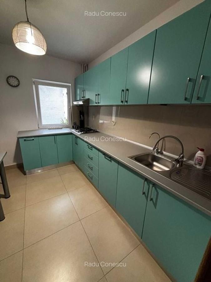 De închiriat apartament 4 camere, parcare inclusă, 2 balcoane, Tei - 1