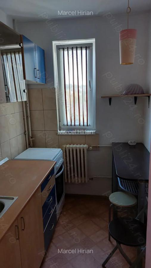 Inchiriez apartament 2 camere - 3