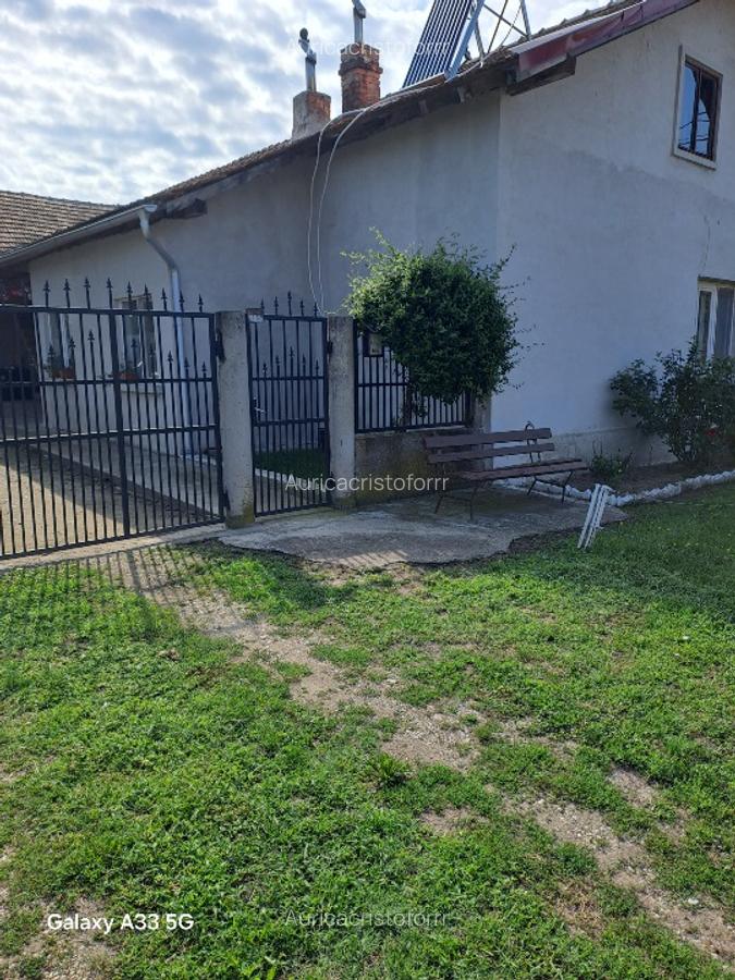 Vand casa cu gradina mare in Bethausen - 1