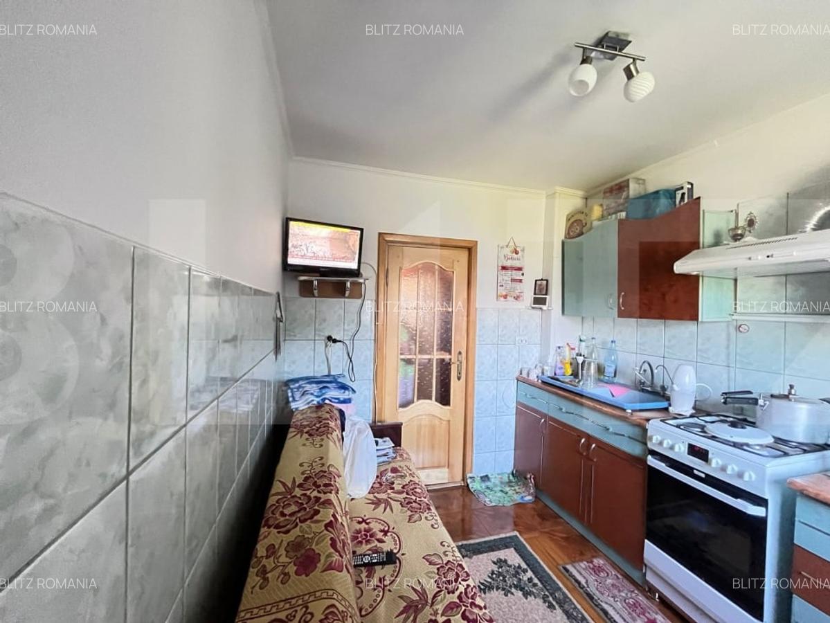 Apartament de 2 camere,etaj 3, zona Primaverii - 3