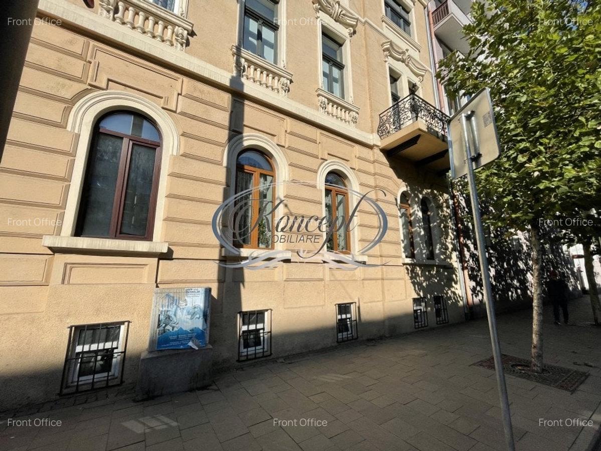 Apartament cu 3 camere decomandat în Semicentral - 1