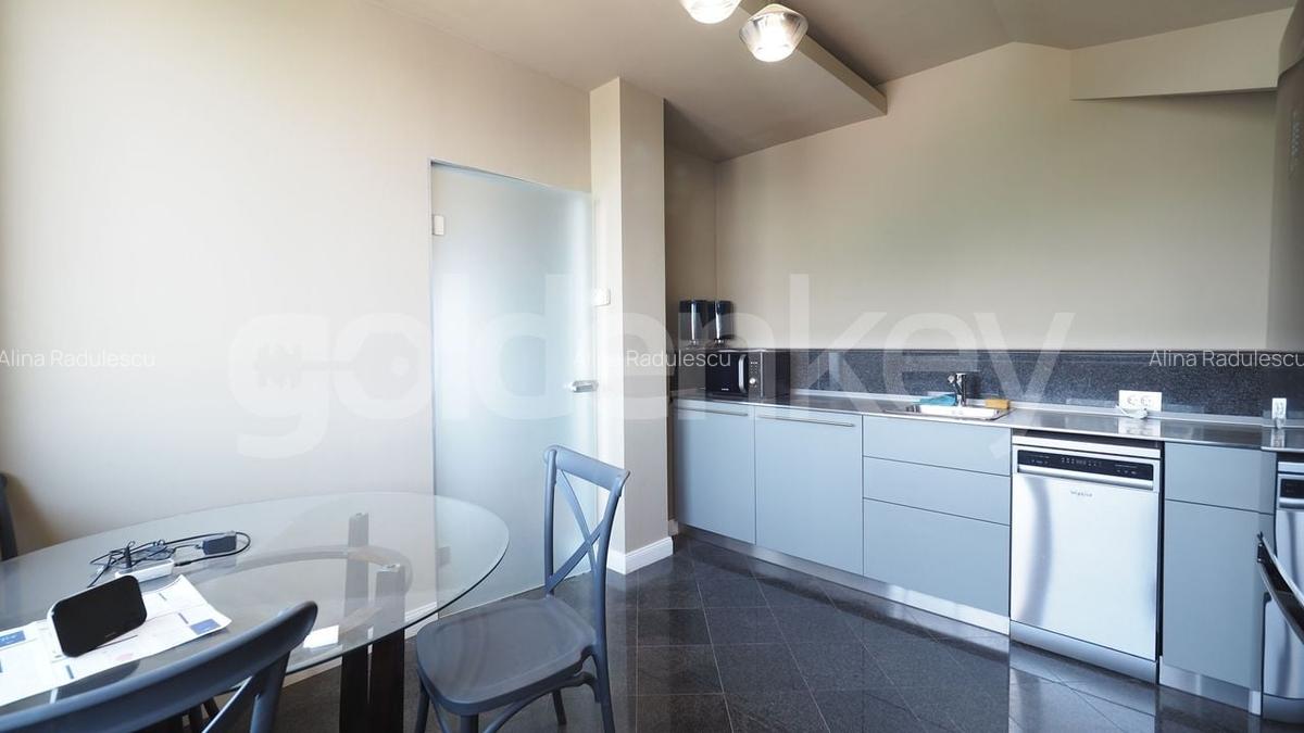 Apartament cu 4 camere decomandat în Dorobanți - 21