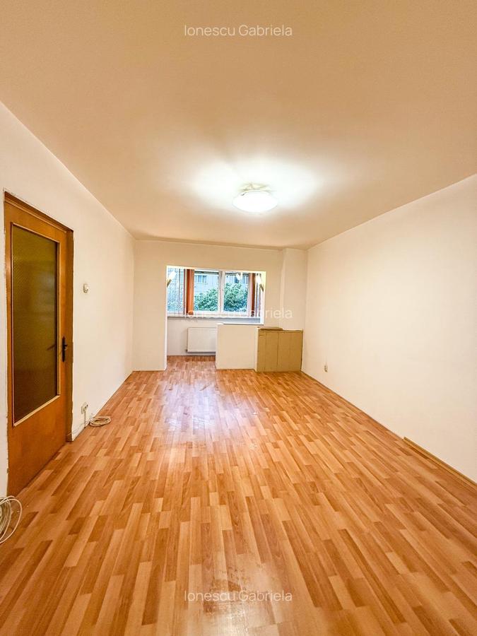Vanz. 2 Camere Militari, Metrou Lujerului, Virtutii, Univ. Politehnica - 1