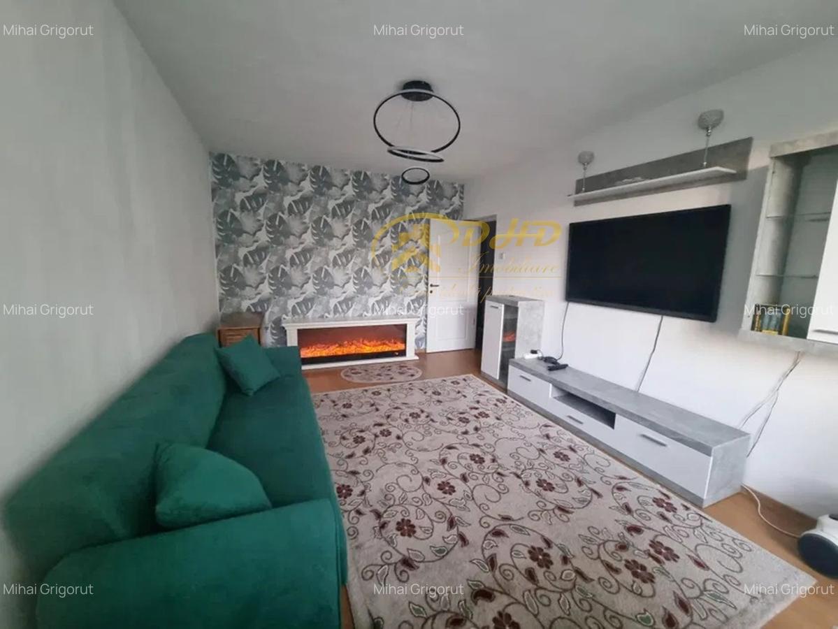 Apartament cu 3 camere in zona Tatarasi - Ciurchi - 2
