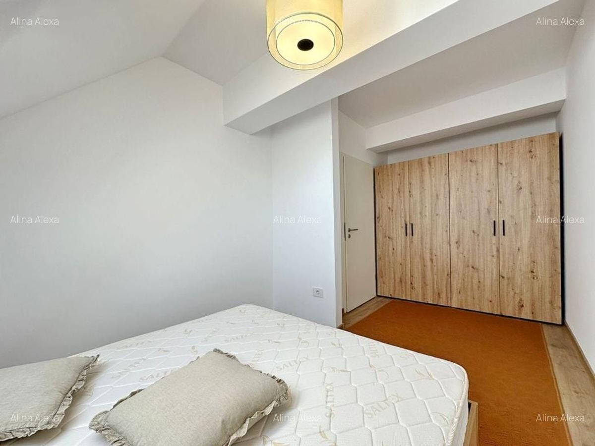 Apartament cu 4 camere decomandat în Tractorul - 11