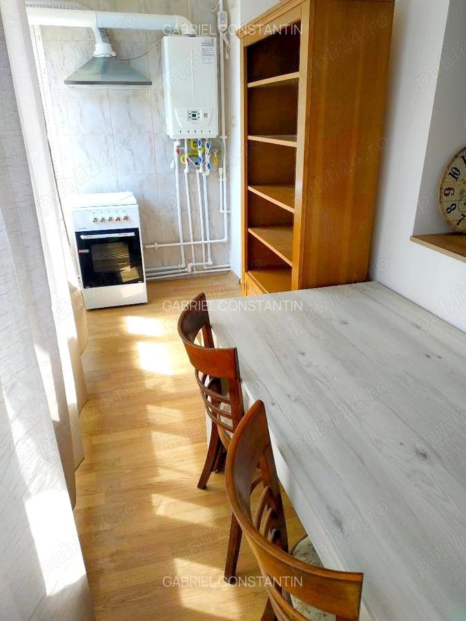 Apartament cu 2 camere semidecomandat, mobilat în Pajura - 2