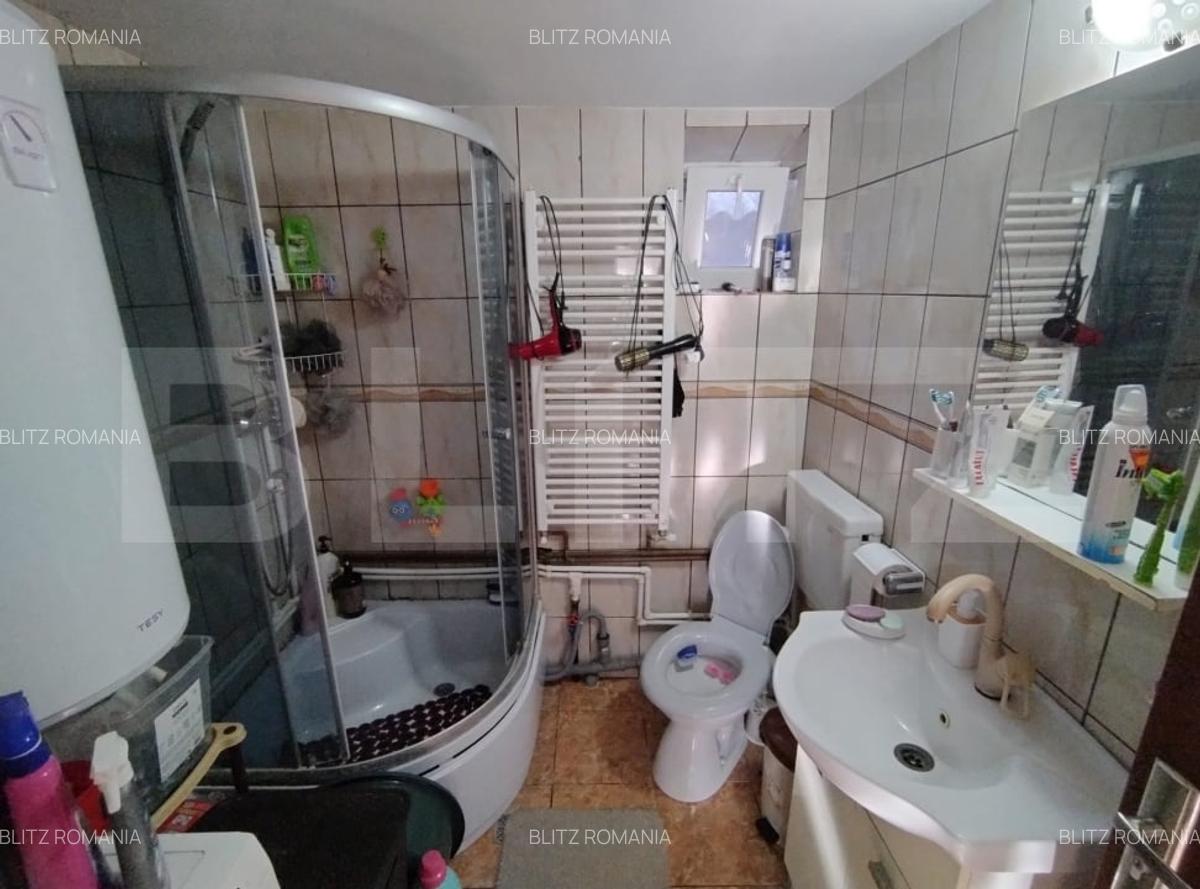 Casa la strada in Lipovu, renovata recent, 850 mp curte - 16
