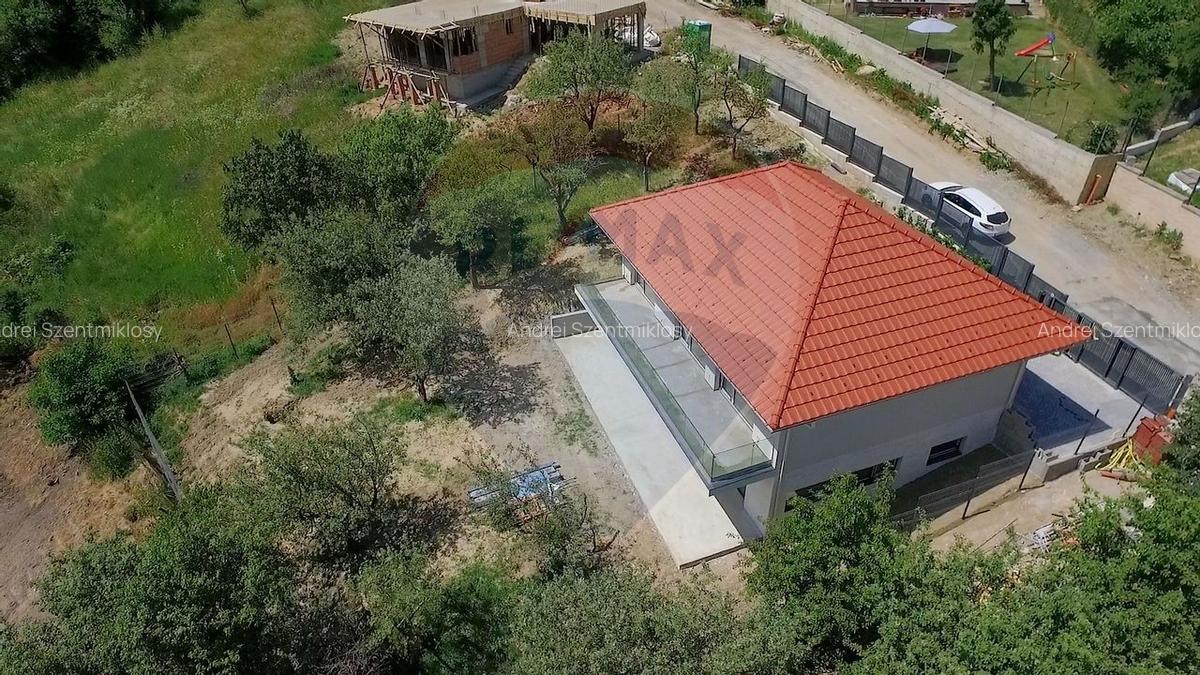 Casa individuala, 5 camere, 60mp terase, gradina, 750mp, comision 0 - 14