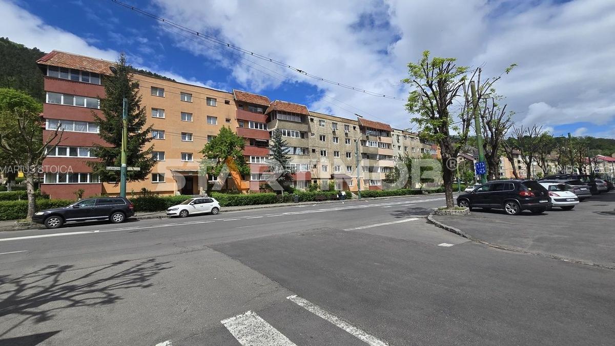 Apartament cu 2 camere decomandat în Răcădău - 1