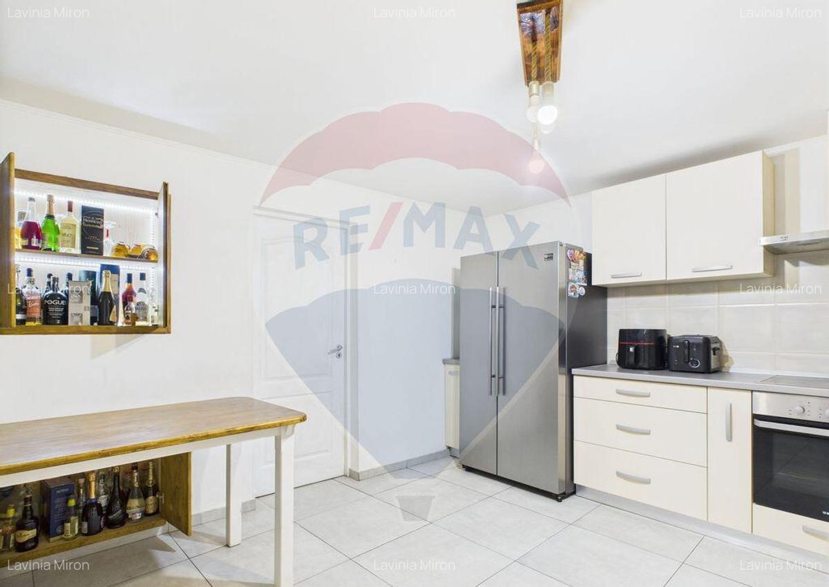 Vila cu 6 camere de vanzare in zona Vitan Mall - 9