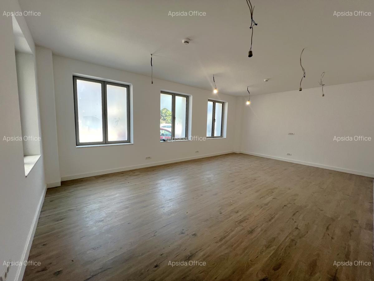 Apartament 3 camere, ideal birou, studio pilates, activitatii diverse - 2