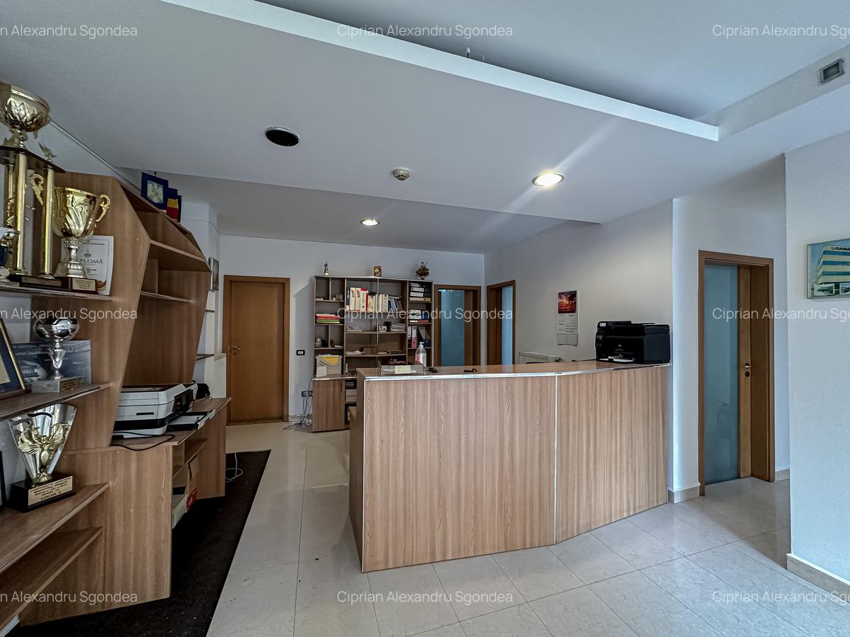 Birou, 348 mp în Florilor - 6