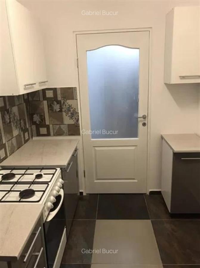 Vanzare Apartament 3 Camere Semidecomandat Luica-Al.Stupilor - 3