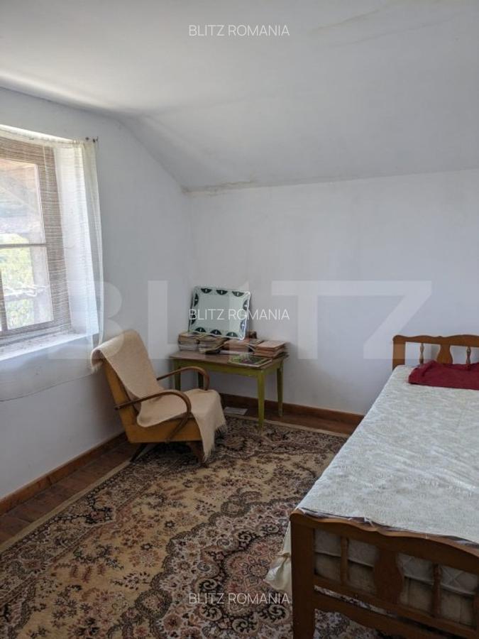 Casa 3 camere si teren 4873 mp  in Pietroasa, Moldovenești - 5