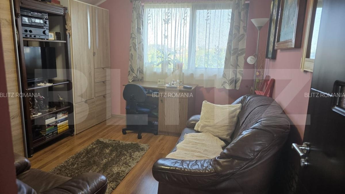 Casa de vanzare, cu 4 camere, 140 mp, teren 300 mp, zona Dara - 3