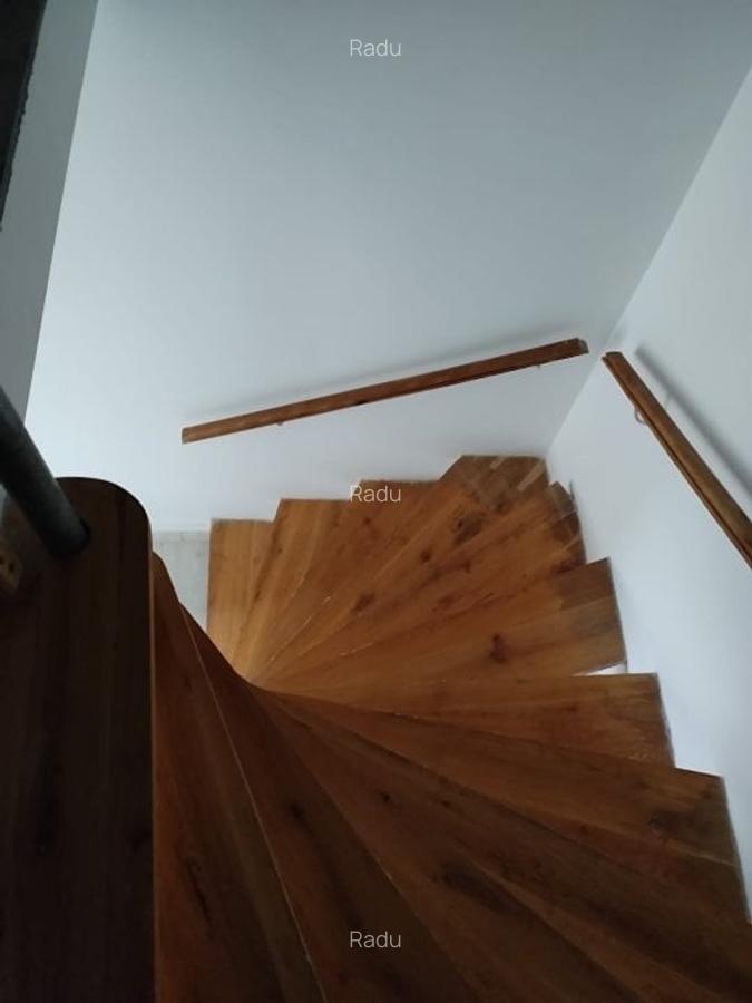 Casă cu 7 camere în Cerașu - 14