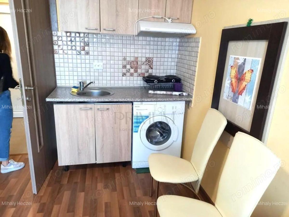 Garsoniera Cocheta - Mobilata si Utilata - Pretabil Investitie - Acoperis de Tigla - Zona Telegraful - 3