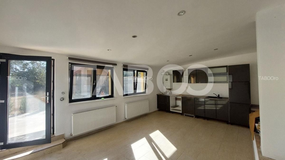 Casă individuală cu 3 camere în Lazaret - 2