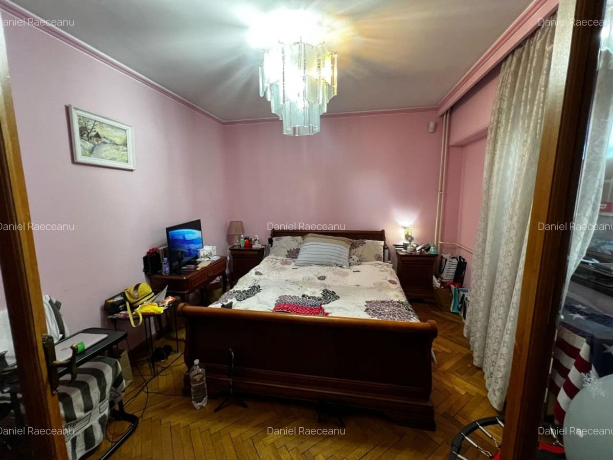 Apartament cu 5 camere decomandat în Casa de Cultură - 7