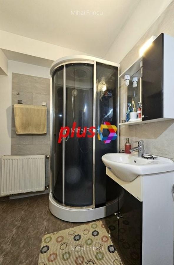 Oportunitate - Apartament cu trei camere in vila, zona Tractorul 70 mp - 9