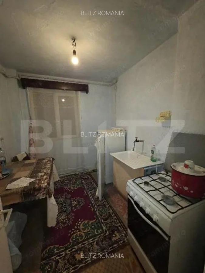 Apartament 2 camere Moreni Langa ?coala nr. 4 - 6