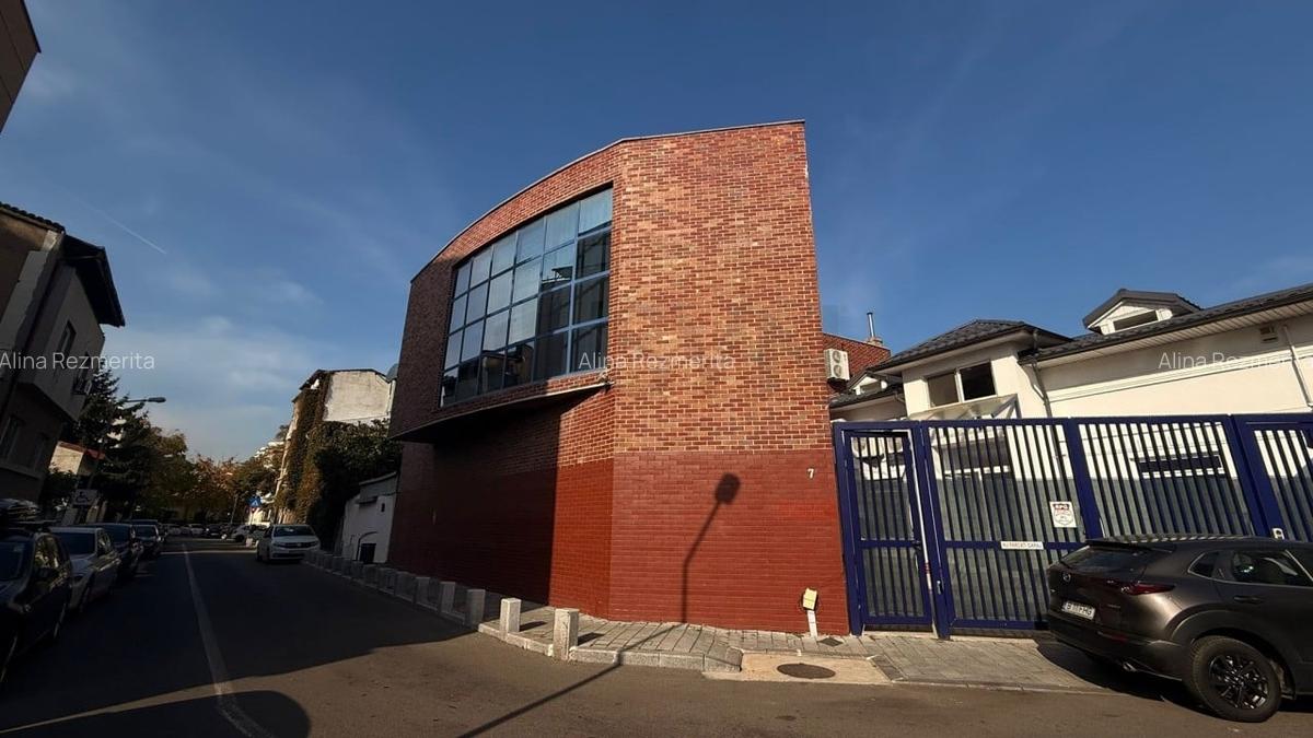 REV2000678 Spatiu comercial Stefan cel mare l 450mp - 2