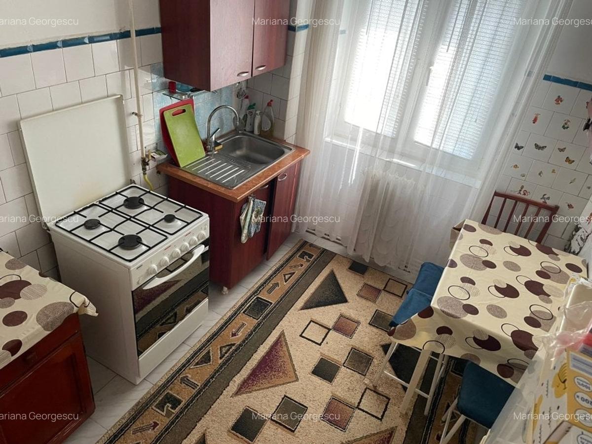 Vanzare apartament 2 camere slobozia zona foarte buna - 4