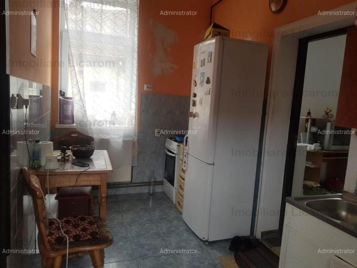 Apartament cu 2 camere semidecomandat în Brașovul Vechi - 6