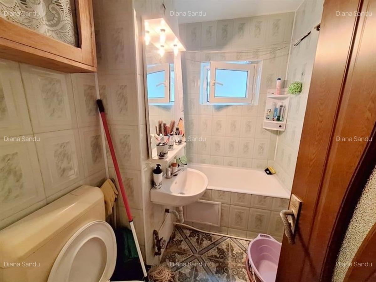 Apartament 3 camere semidecomandat zona Bazinul de Innot - 8