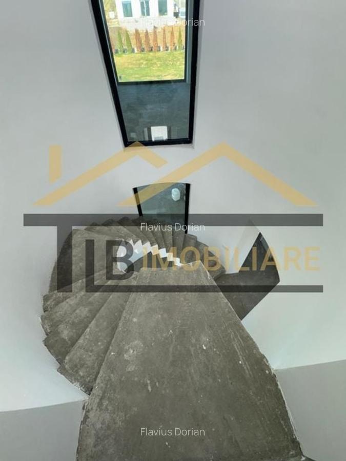 Casa individuala 4 camere, 181 mp utili, teren 822mp, zona Unirii - 14
