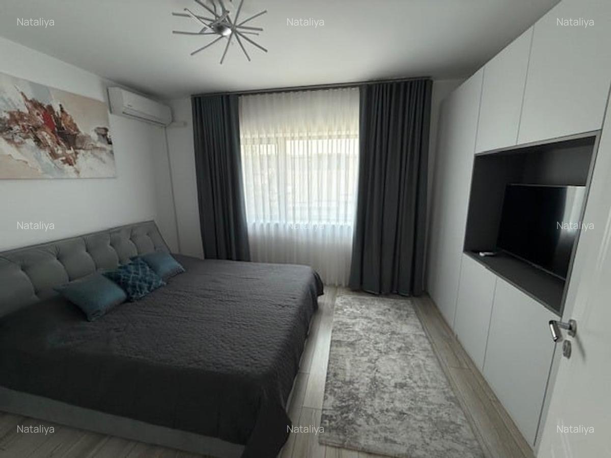 Casă cu 5 camere în Central - 6