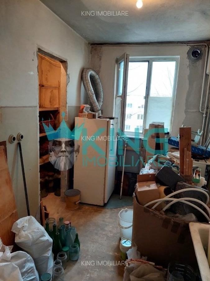 Apartament cu 3 camere semidecomandat în 1 Decembrie 1918 - 3