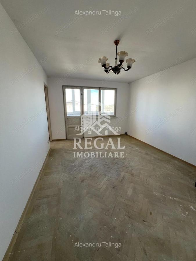 Apartament 3 camere de vanzare Micro 7 - 1