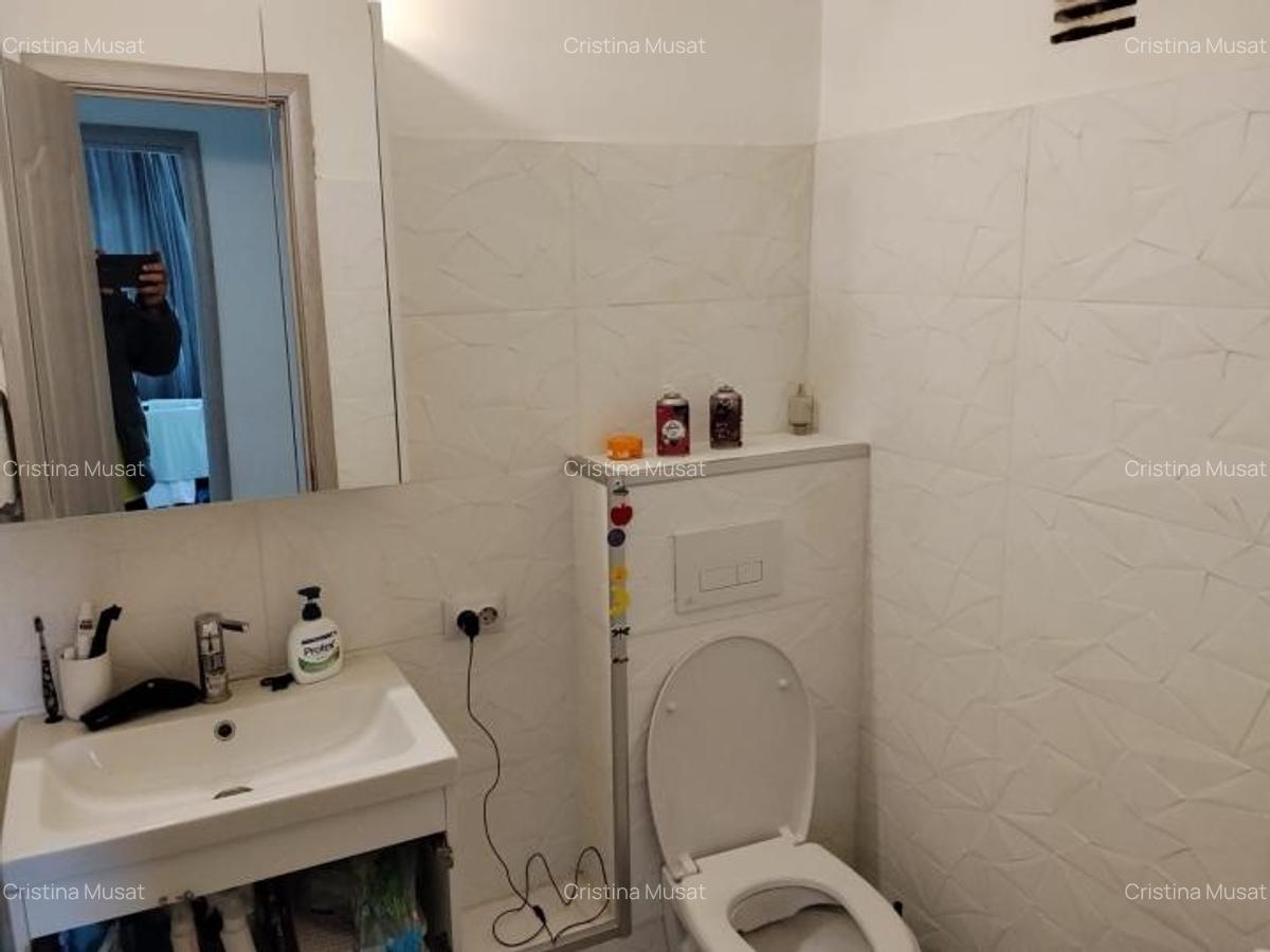 Muncii-Campia Libertatii-bloc 1979 - 7