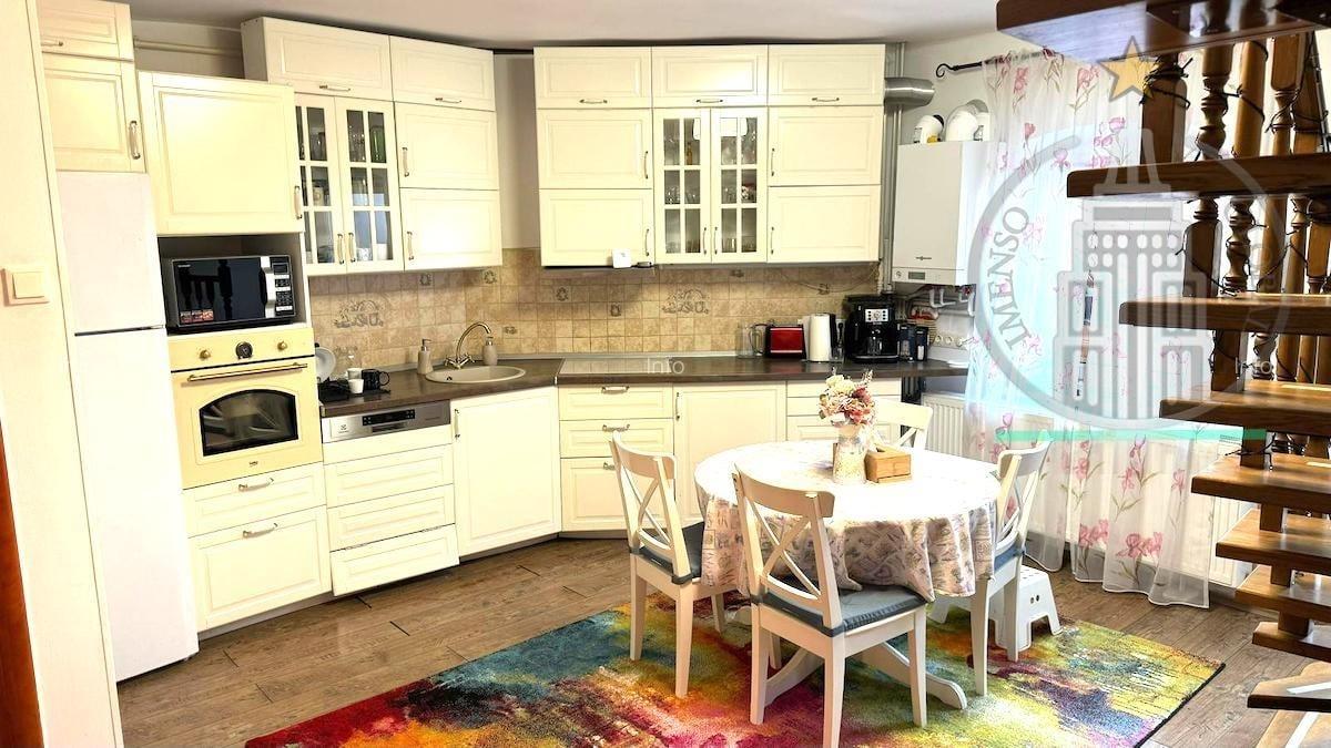 Apartament 4 camere generos si cochet – Centru Istoric, Brașov - 1