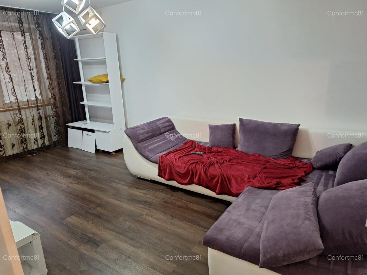 Rahova - Margeanului,decomandat, an c-tie 1986, 68 mp.,etaj 3/8 - 12