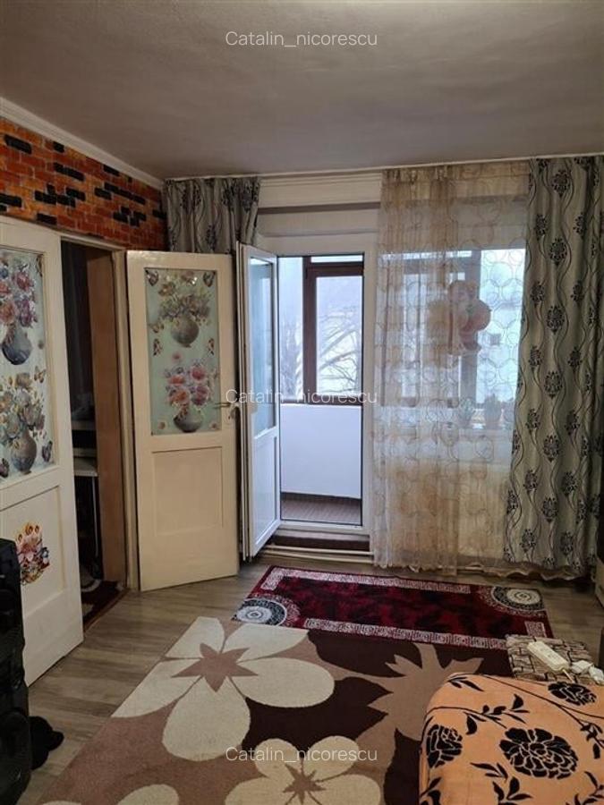 Garsonieră decomandată, mobilată în Tătărași - 2