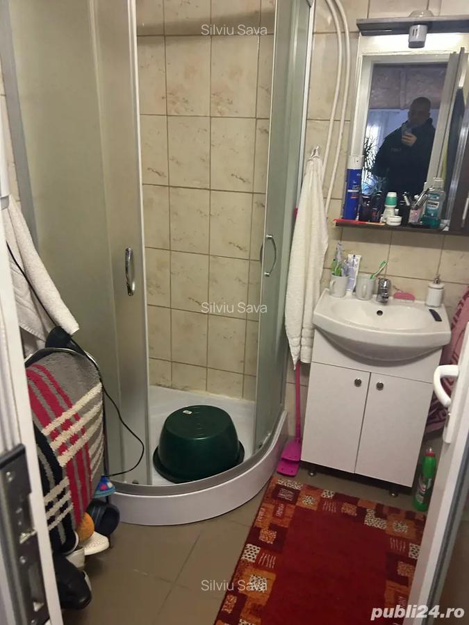 Vand casa 1200metri patrati - 1