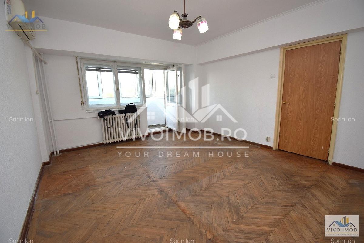 Unirii-Bd. Liberatății |  etaj 5/8 | 67 mp | bloc monolit | vedere Casa Poprului - 9 Unirii-Bd. Liberatății |  etaj 5/8 | 67 mp | bloc monolit | vedere Casa Poprului - 9