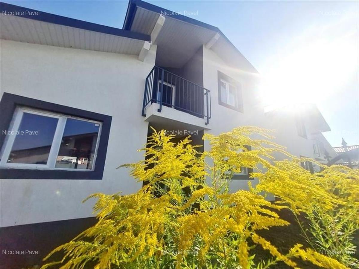 Confort si relaxare:casa noua,5 camere,curte si terasa amenajate,Izvor,Tarlungen - 12