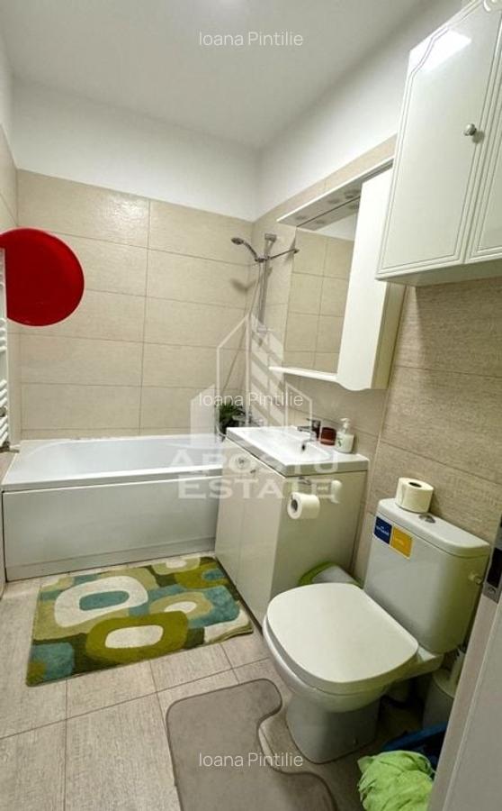 Apartament cu 3 camere, decomandat ,zona Girocului, Loc de parcare - 15