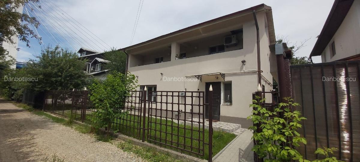 Casa Padurea Baneasa - 3 locuri de parcare , an 1998 - 3